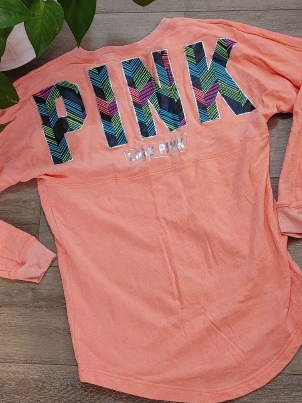 PINK Victoria's Secret Coral Long Sleeve Tee Logo. Oversized fit size sm